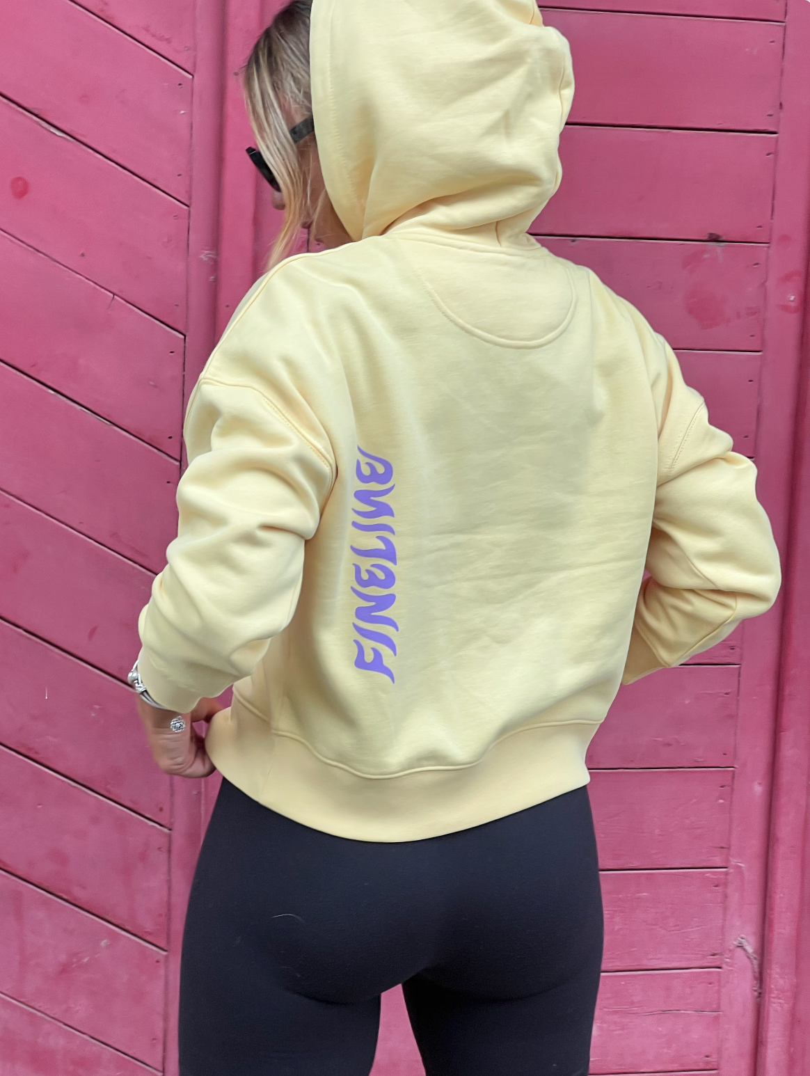 Sudadera Girl Essence
