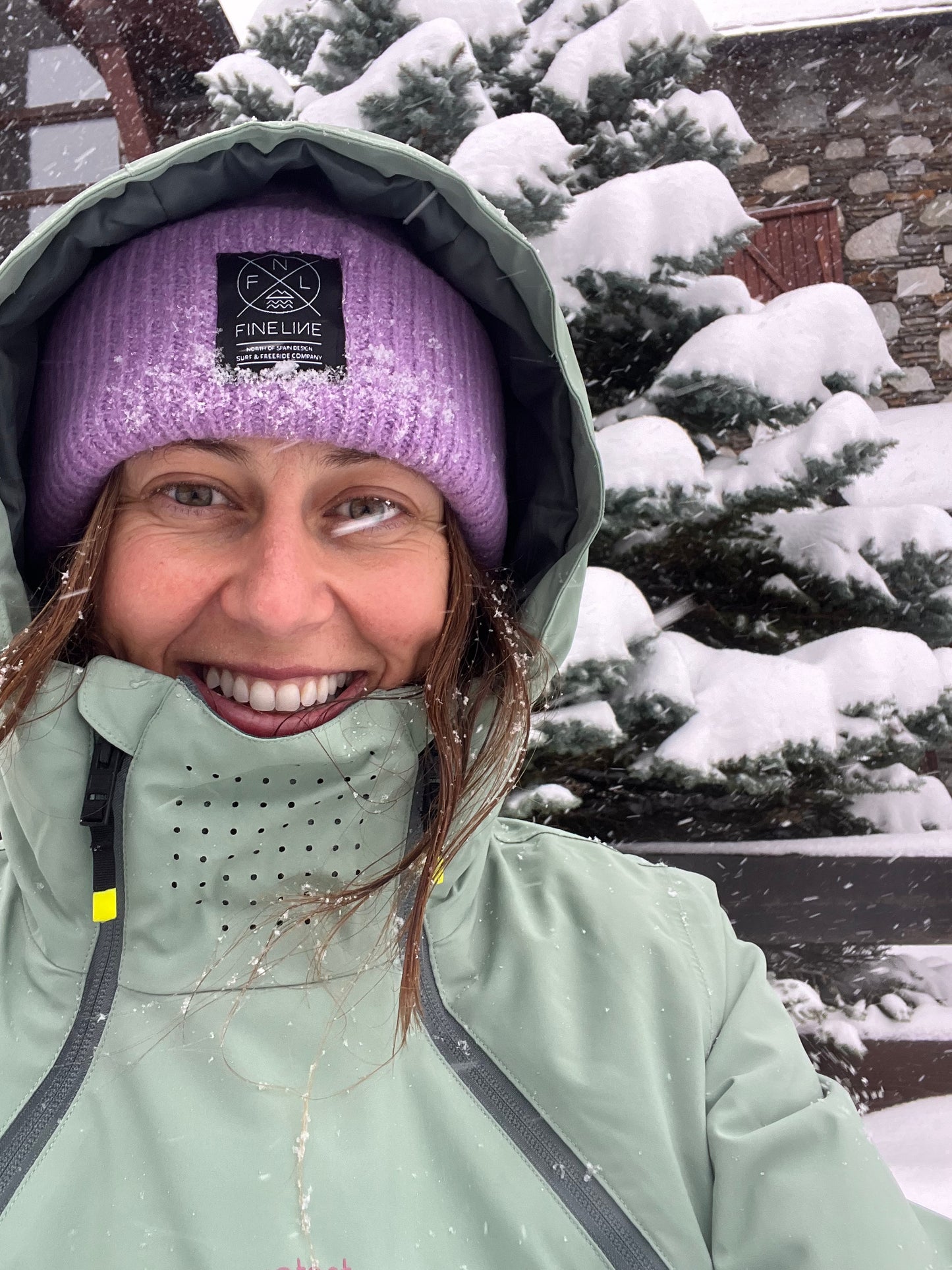 Beanie snow