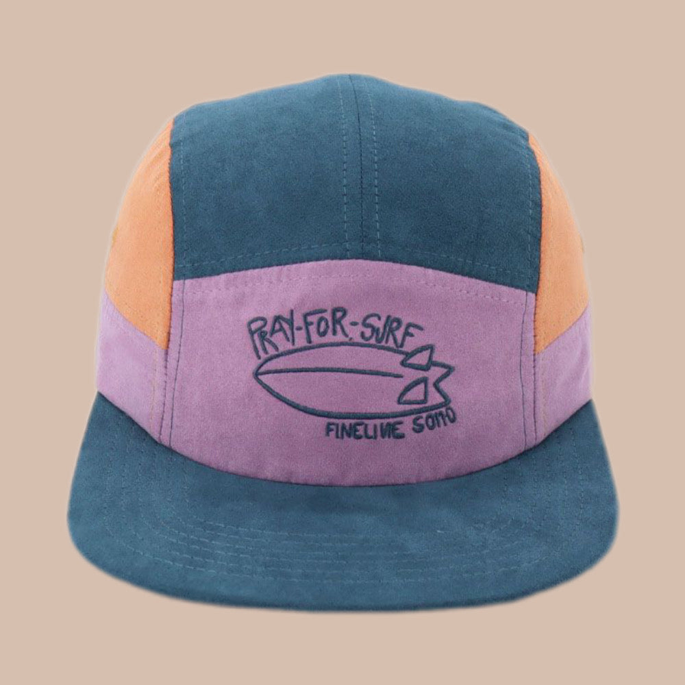Gorra Pray for surfing